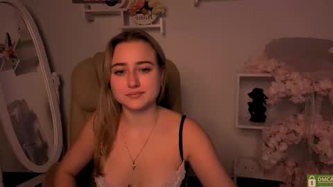 Lily online show from 10.08.25