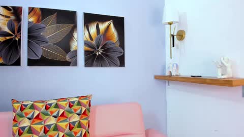 LuLu  online show from 10.08.25