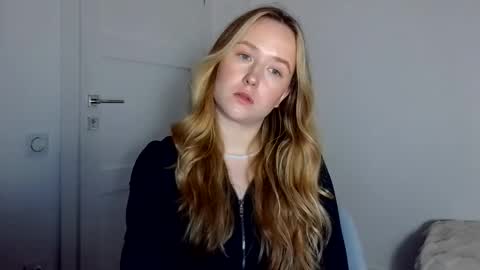 Lulu Baby18 online show from 04.15.26