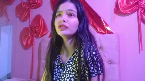 Snapshot of lulu_cm chatting on 02.25.26 lulu_cm online show from 02.25.26