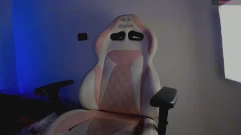 elizabeth online show from 09.29.25