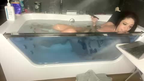 Lulu online show from 01.19.25