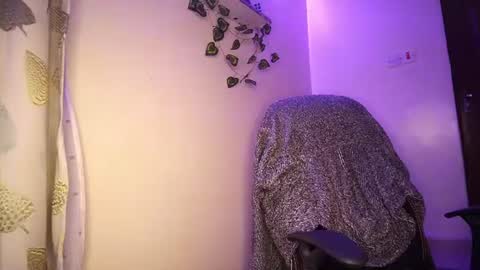 lulu_sparks1 online show from 09.17.25