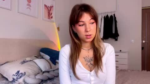 Snapshot of luluberryx chatting on 05.31.26 lulu berry online show from 05.31.26