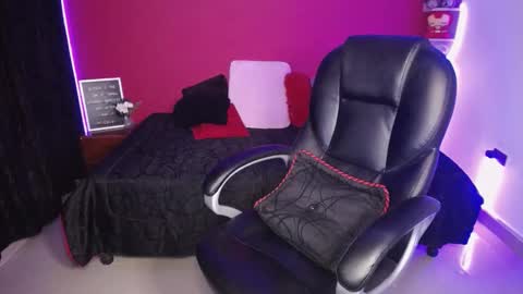 LuluBigTitts online show from 12.10.24