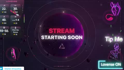 Snapshot of luluubloomm chatting on 10.02.25 Lulu online show from 10.02.25