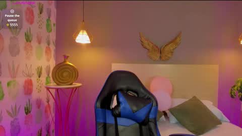 Snapshot of luma_sky chatting on 03.25.26 L U M A online show from 03.25.26