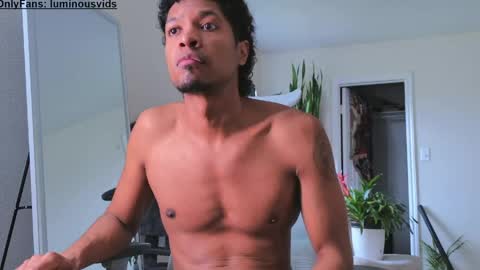 luminous online show from 04.12.26