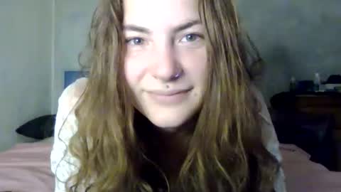 Snapshot of lumivex chatting on 11.30.25 lumivex online show from 11.30.25