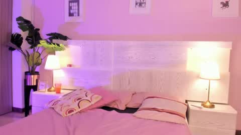 lummii_ online show from 04.20.26