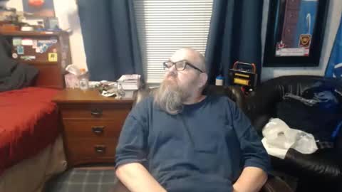 Snapshot of lump420 chatting on 11.27.25 lump420 online show from 11.27.25