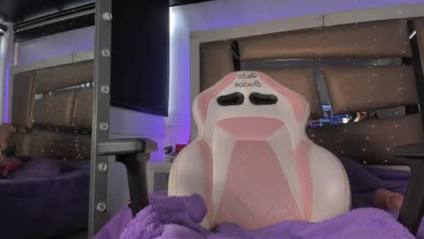 luna online show from 04.18.26