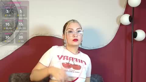 Snapshot of luna__velvet chatting on 02.08.26 luna__velvet online show from 02.08.26