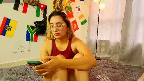 luna__velvet online show from 06.24.26