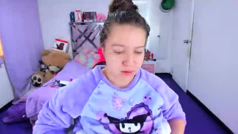 luna_analya online show from 04.15.26