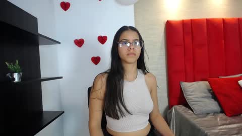 Luna And Titan  online show from 02.23.26