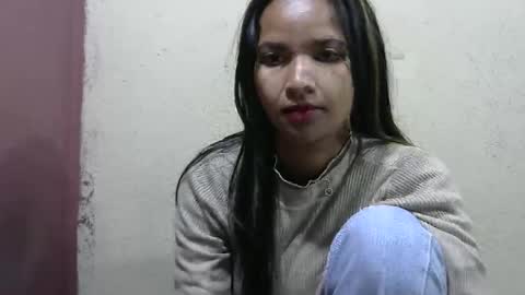 Snapshot of luna_cherry0 chatting on 05.06.26 Laura online show from 05.06.26