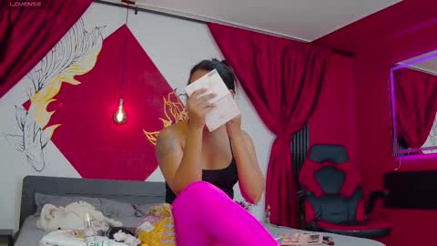 Luna  Dante online show from 03.12.26