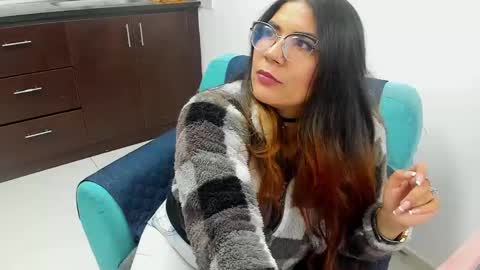 luna  online show from 02.06.25