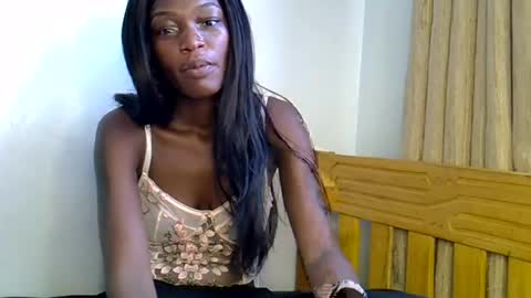 Snapshot of luna_empress chatting on 06.13.26 maskedmalkia online show from 06.13.26