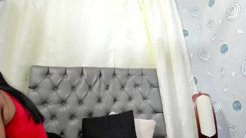 Luna Eva online show from 01.16.25