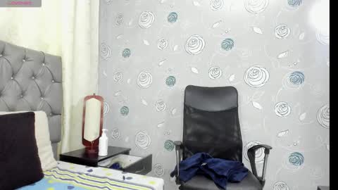 Luna Eva online show from 11.06.25