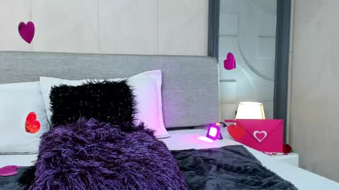 Snapshot of luna_fioree chatting on 02.20.25  Luna Fioree  online show from 02.20.25