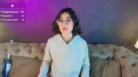 Snapshot of luna_gv chatting on 02.15.26 Luna online show from 02.15.26