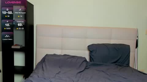 Hi everyone my name is Tina   online show from 11.22.25