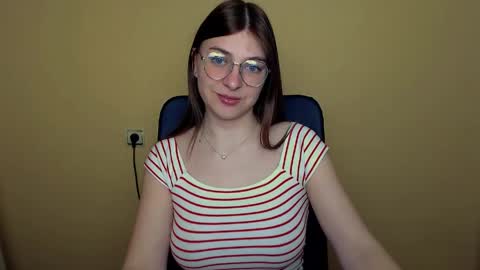 Luna online show from 04.22.26