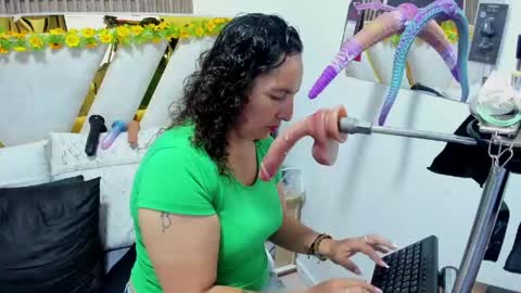 luna_naughty1 online show from 05.30.26
