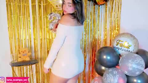 Snapshot of luna_ocampo chatting on 11.12.25 online show from 11.12.25