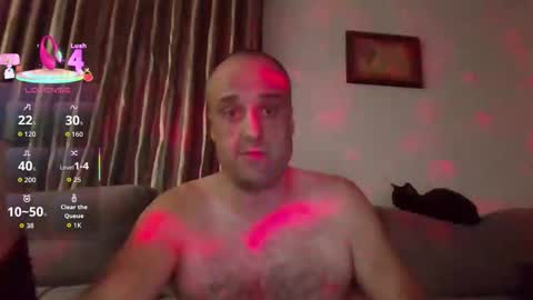 Snapshot of luna_perversa11 chatting on 09.12.25 Luna online show from 09.12.25