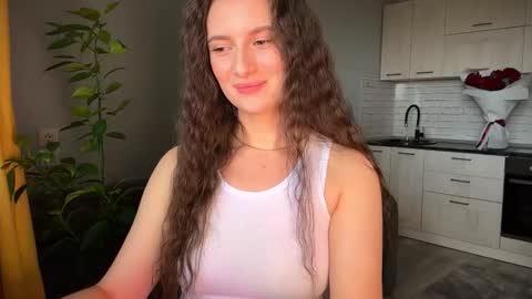luna_raee online show from 09.27.25