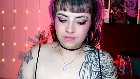 Snapshot of luna_ray420 chatting on 12.13.24 MISS LUNA  online show from 12.13.24