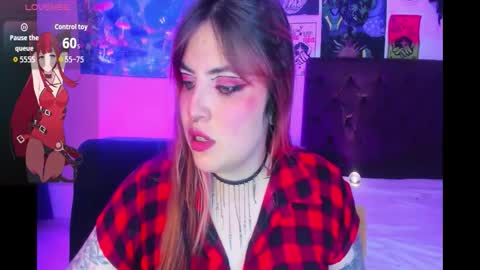 Snapshot of luna_ray420 chatting on 10.12.25 MISS LUNA  online show from 10.12.25