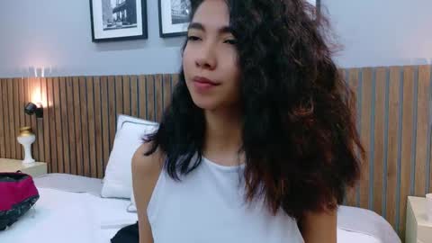 LUNA  online show from 12.20.25