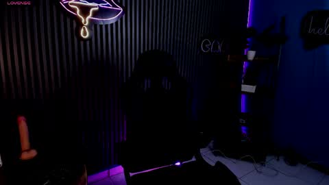 Snapshot of luna_roose1 chatting on 04.28.26 Luna Rosse online show from 04.28.26