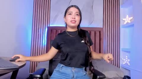 Luna  online show from 10.16.25