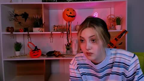 Luna online show from 11.02.25