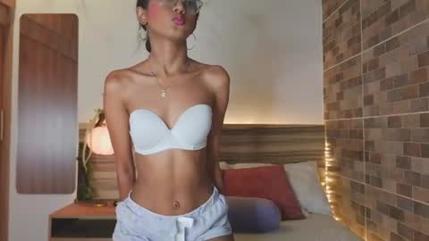 Snapshot of luna_valen chatting on 06.14.26 luna_valen online show from 06.14.26
