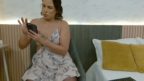 luna_valle online show from 04.08.26