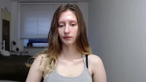 L U N A  online show from 09.29.25