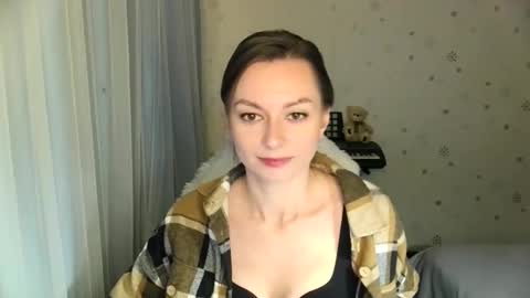 lunaa_bluee online show from 11.25.25