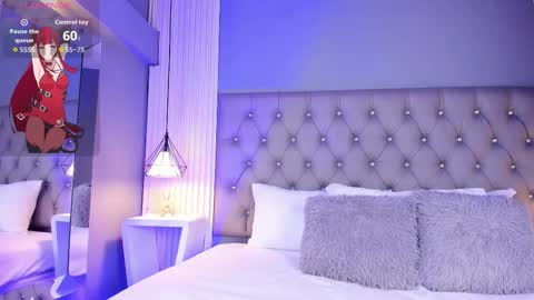 Luna  online show from 11.18.25