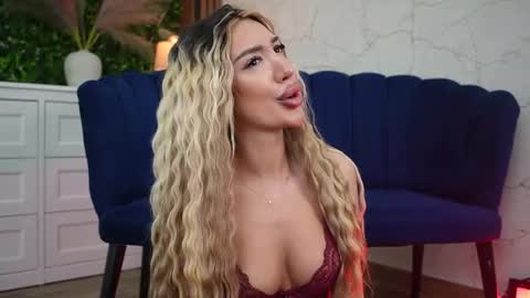 Luna online show from 04.14.26