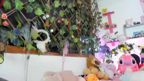 Snapshot of lunacristal_moon chatting on 01.10.25 lunacristal_moon online show from 01.10.25
