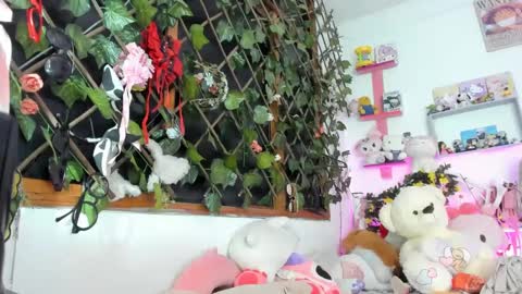 Snapshot of lunacristal_moon chatting on 02.13.25 lunacristal_moon online show from 02.13.25