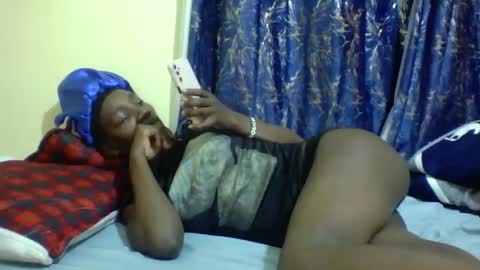 lunah_kitty online show from 05.14.26