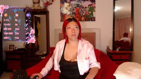 Snapshot of lunalatinacoo chatting on 01.09.25 LUNA online show from 01.09.25